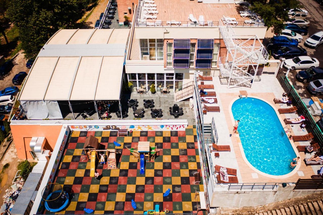 Bacolux Afrodita, Herculane Бэиле-Еркулане Экстерьер фото